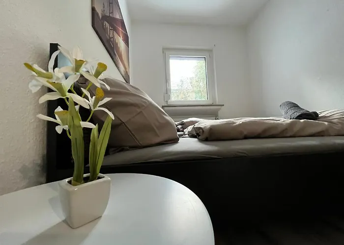 Schoenes Einfaches Zimmer In 109 *