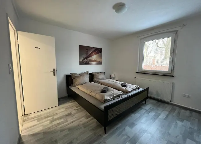 Schoenes Einfaches Zimmer In 109 *