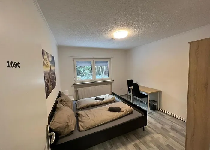 Schoenes Einfaches Zimmer In 109 Oldenburg